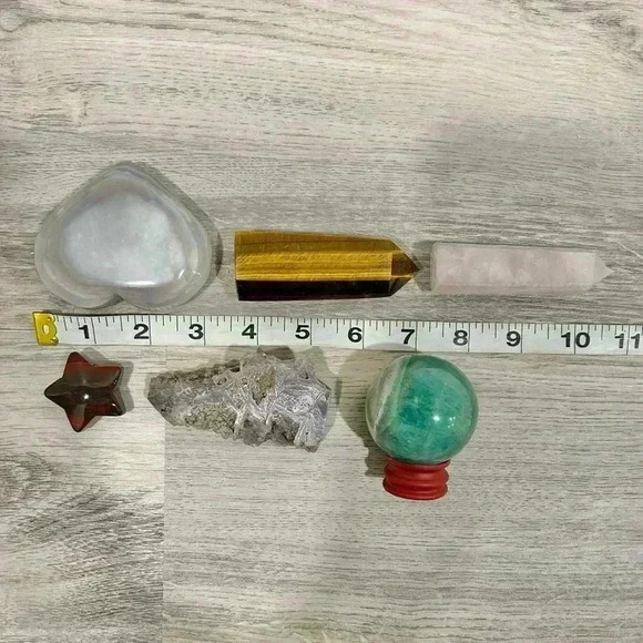 Beginner Mixed Crystal Bundle Lot Tower Sphere Carving Witchy 6 pieces - Picture 2 of 12